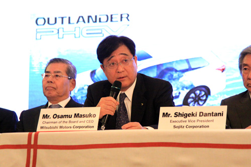 CARSへの正式参加を表明する益子社長=10日午後5時10分ごろ、首都圏パラニャーケ市で写す
