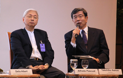 比経済の見通しを述べる中尾武彦ADB総裁=20日午前11時半ごろ、首都圏マンダルーヨン市で森永亨撮影