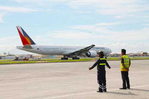 離陸するフィリピン航空機(資料写真)=マニラ空港で冨田すみれ子撮影