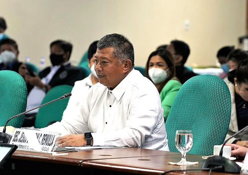 レムリヤ司法相=公式フェイスブックより