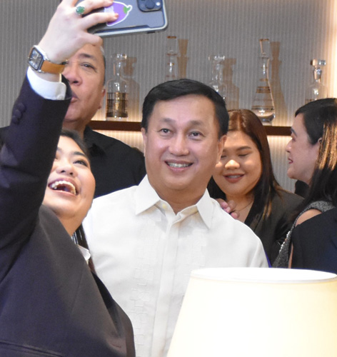 上院ブルーリボン委員会のトレンティーノ委員長=3月14日竹下友章撮影