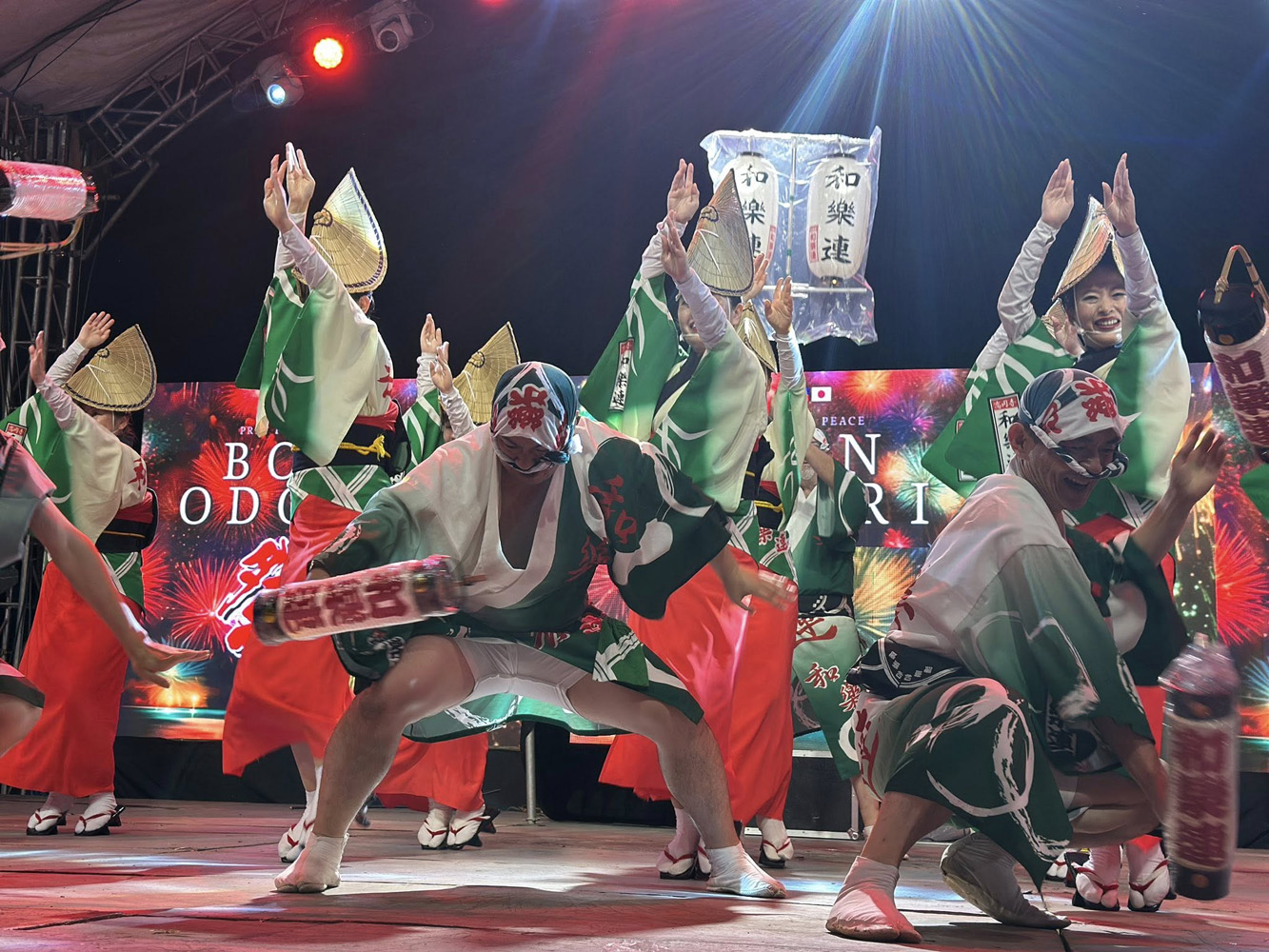 セブ盆踊り大会で披露された日本の踊り=盆踊り実行委員会提供