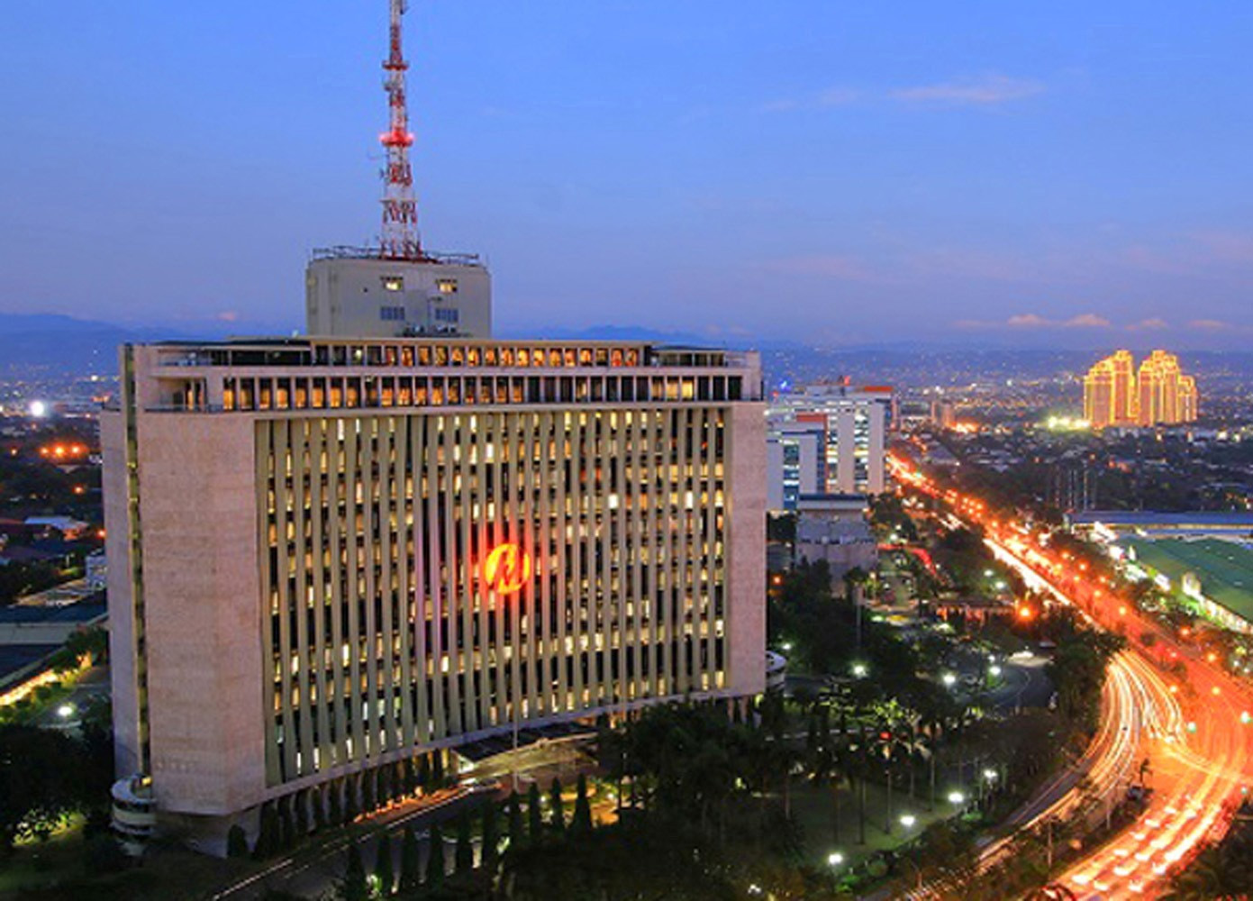 マニラ電力の本社ビル